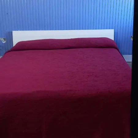 Hostel I Host 24