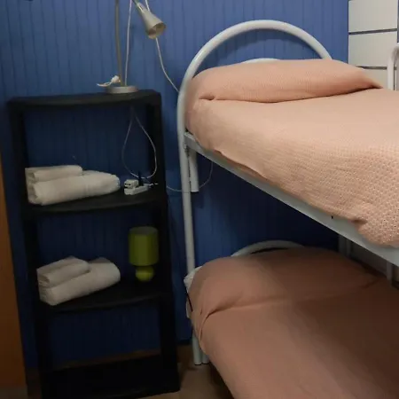 I Host 24 Albergue *